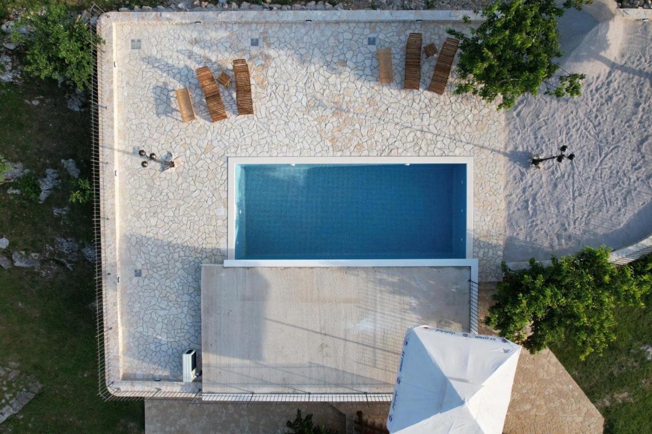 Patakun Holiday Home For 5, With Heated Pool Lecevica 外观 照片