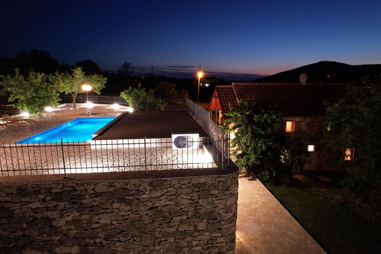 Patakun Holiday Home For 5, With Heated Pool Lecevica 外观 照片
