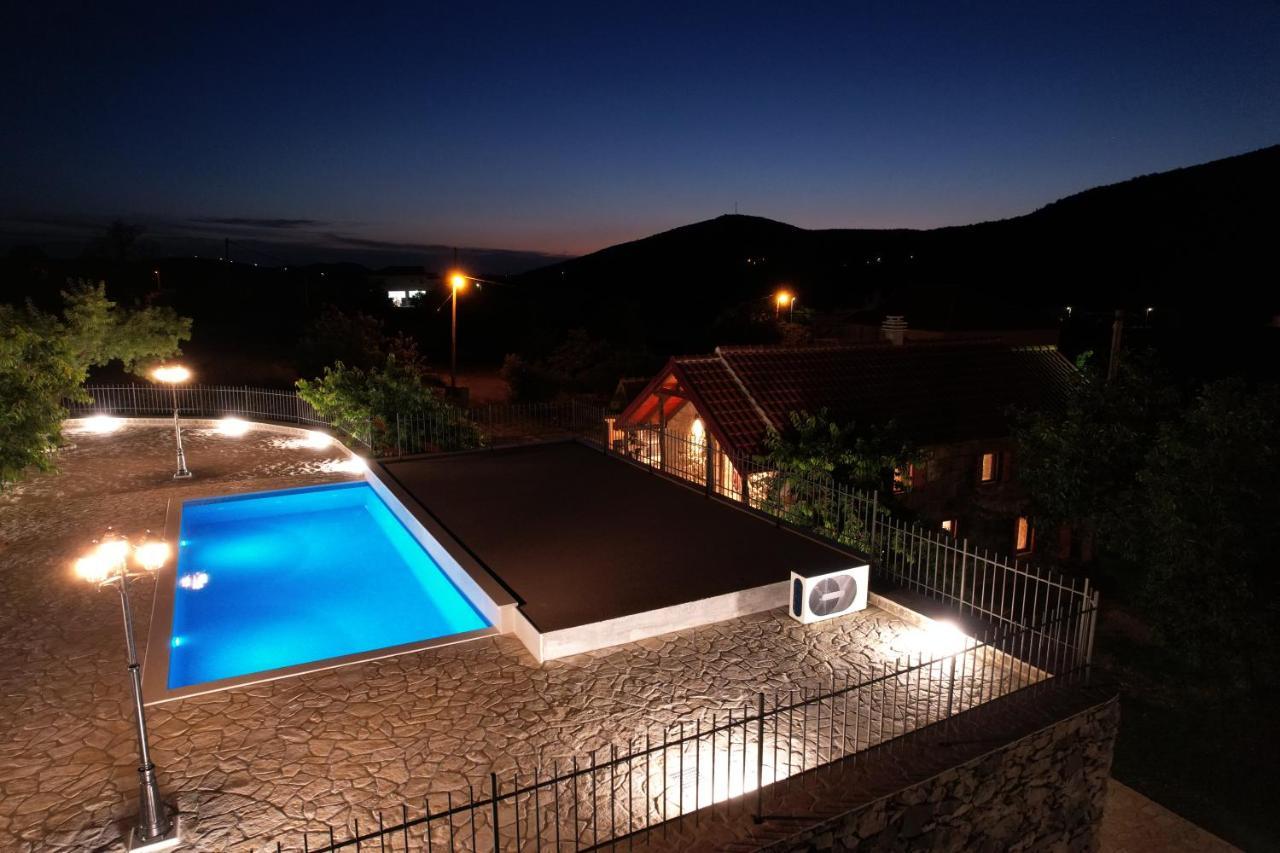 Patakun Holiday Home For 5, With Heated Pool Lecevica 外观 照片